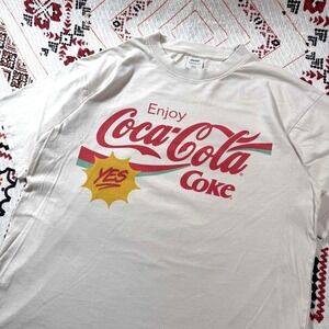 PacSun Coca-Cola‎ Graphic T-Shirt Tan Small Enjoy Coke Retro Streetwear Tee